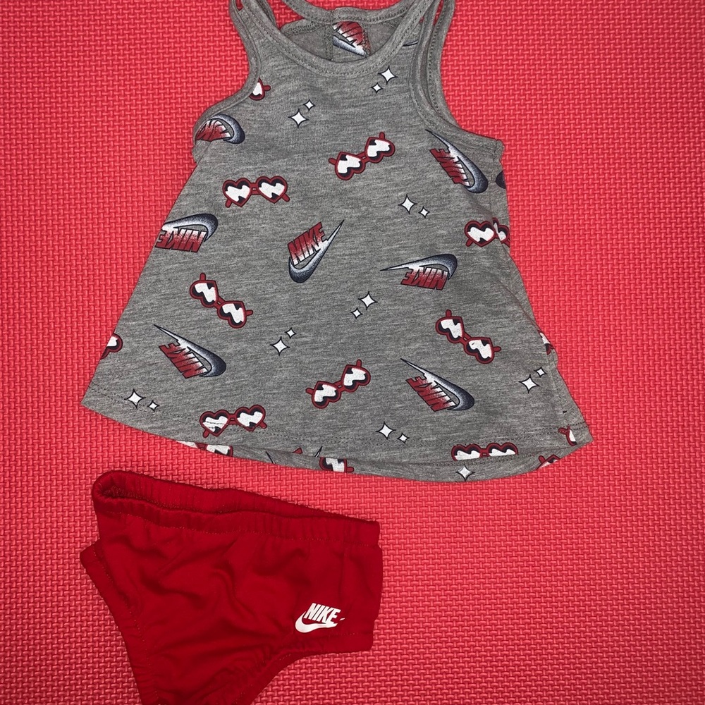 New without tags Nike dress